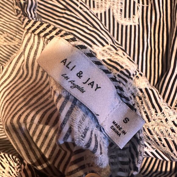 Ali & Jay Women's Striped Button Button Front Bow Tie Aline Dress Size Small - Picture 8 of 10